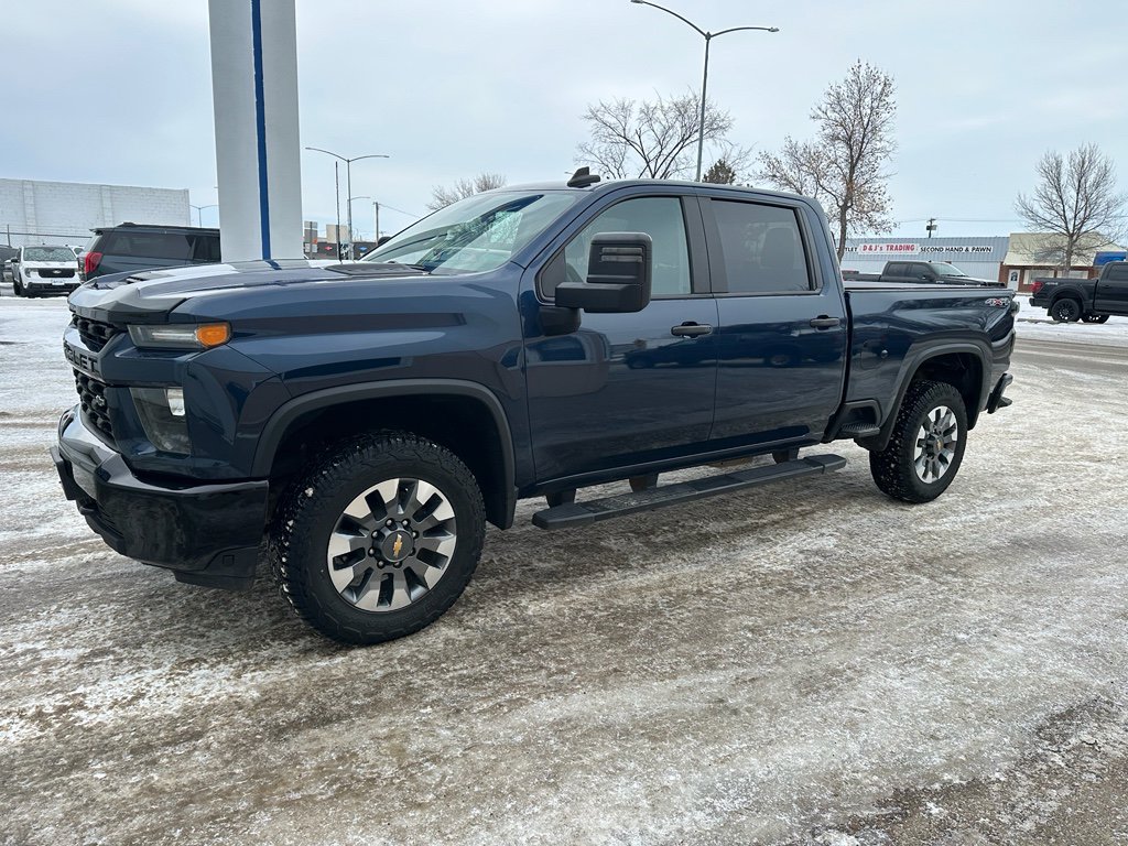 Used 2021 Chevrolet Silverado 2500 Custom w/ Custom Value Package image 1