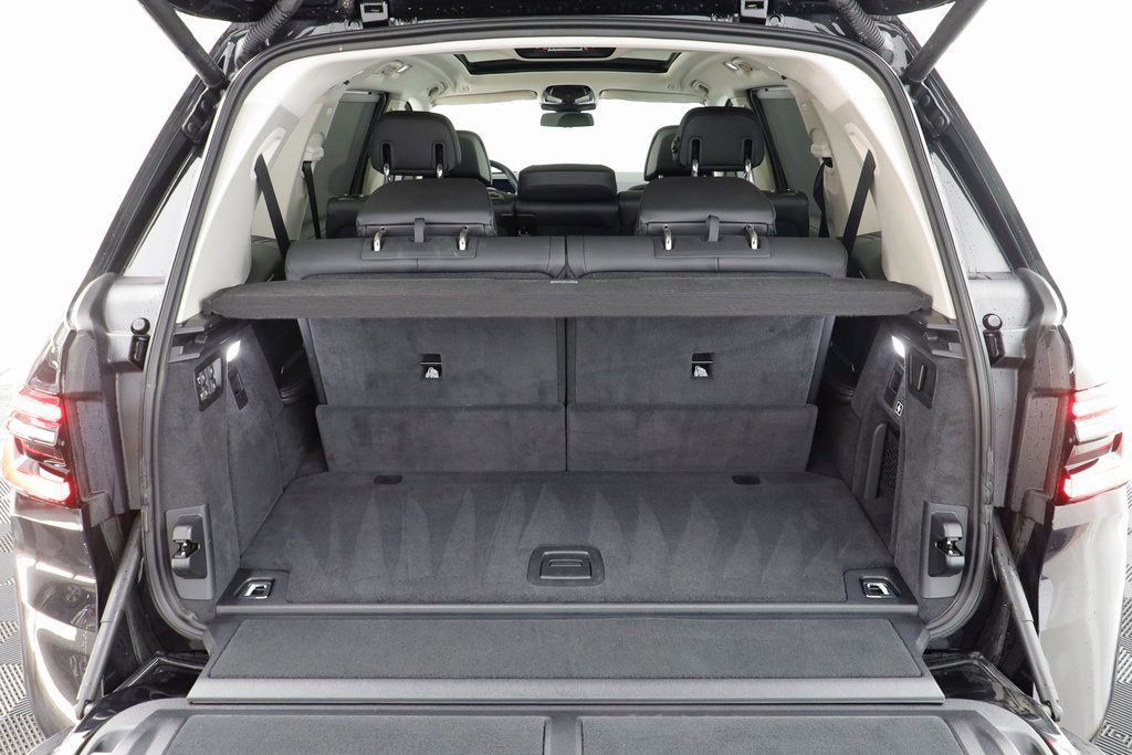 Used 2025 BMW X7 xDrive40i image 18