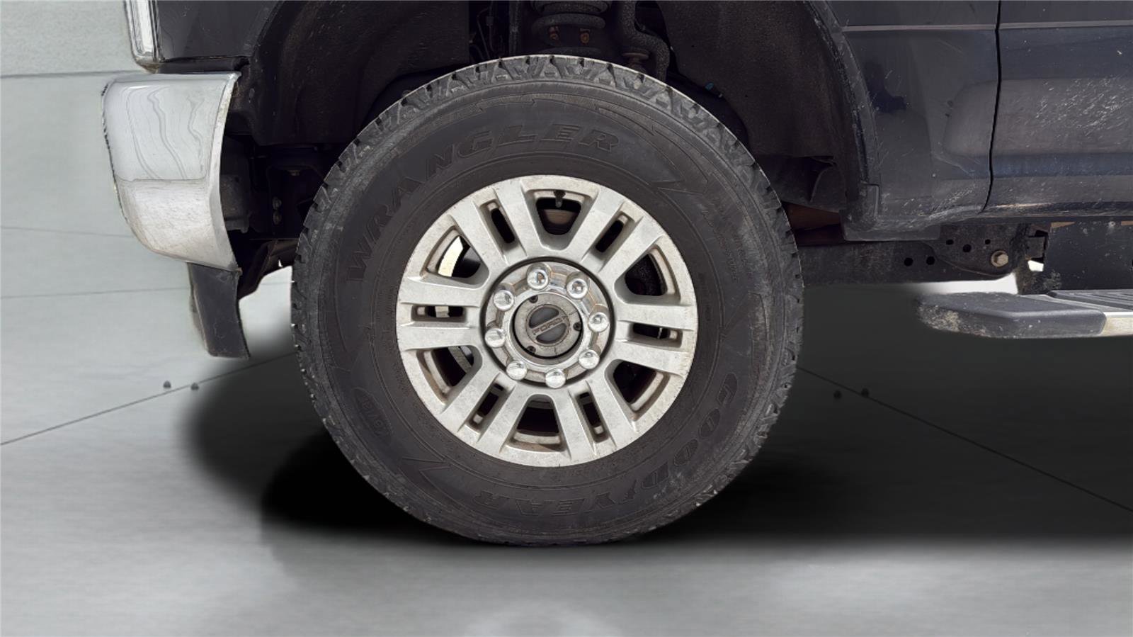 Used 2018 Ford F250 XL w/ STX Appearance Package image 24