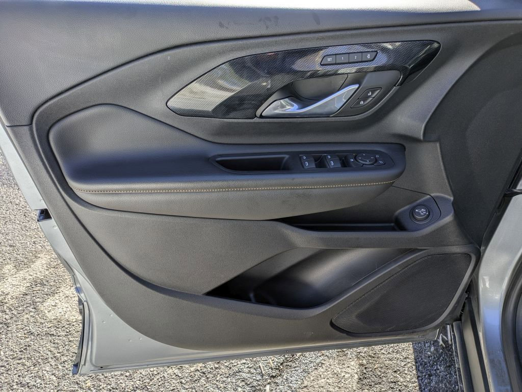 Certified 2023 GMC Terrain AT4 w/ Tech Package image 9