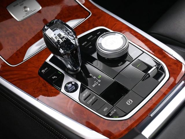 Used 2024 BMW ALPINA XB7 image 59