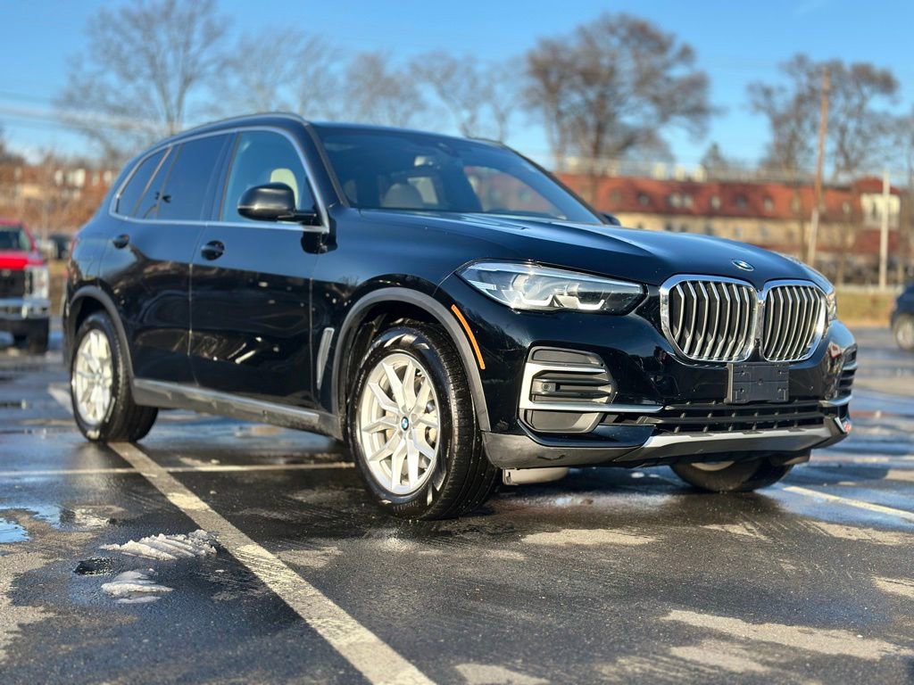 Used 2022 BMW X5 xDrive40i w/ Premium Package image 8