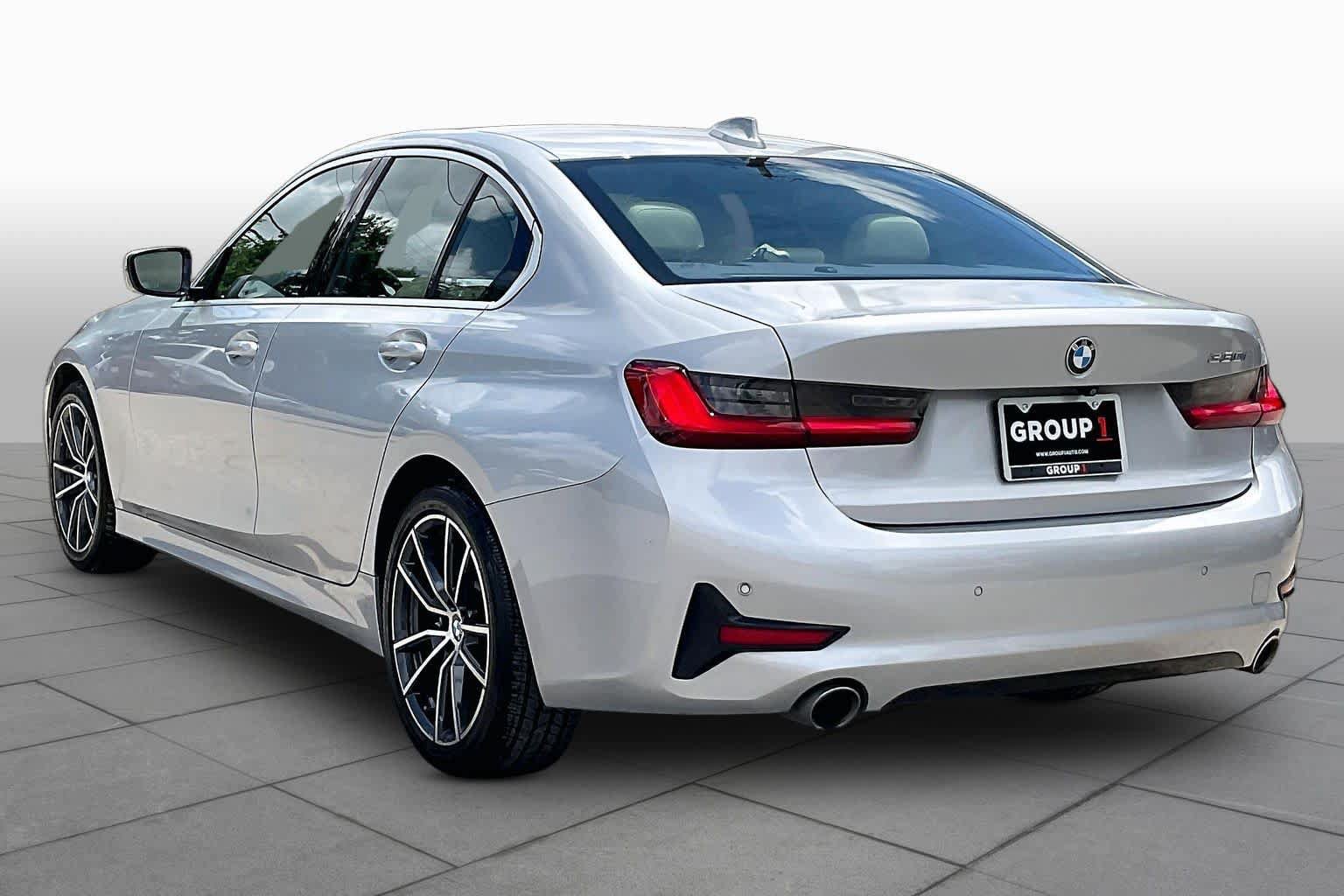 Used 2019 BMW 330i Sedan RWD image 11