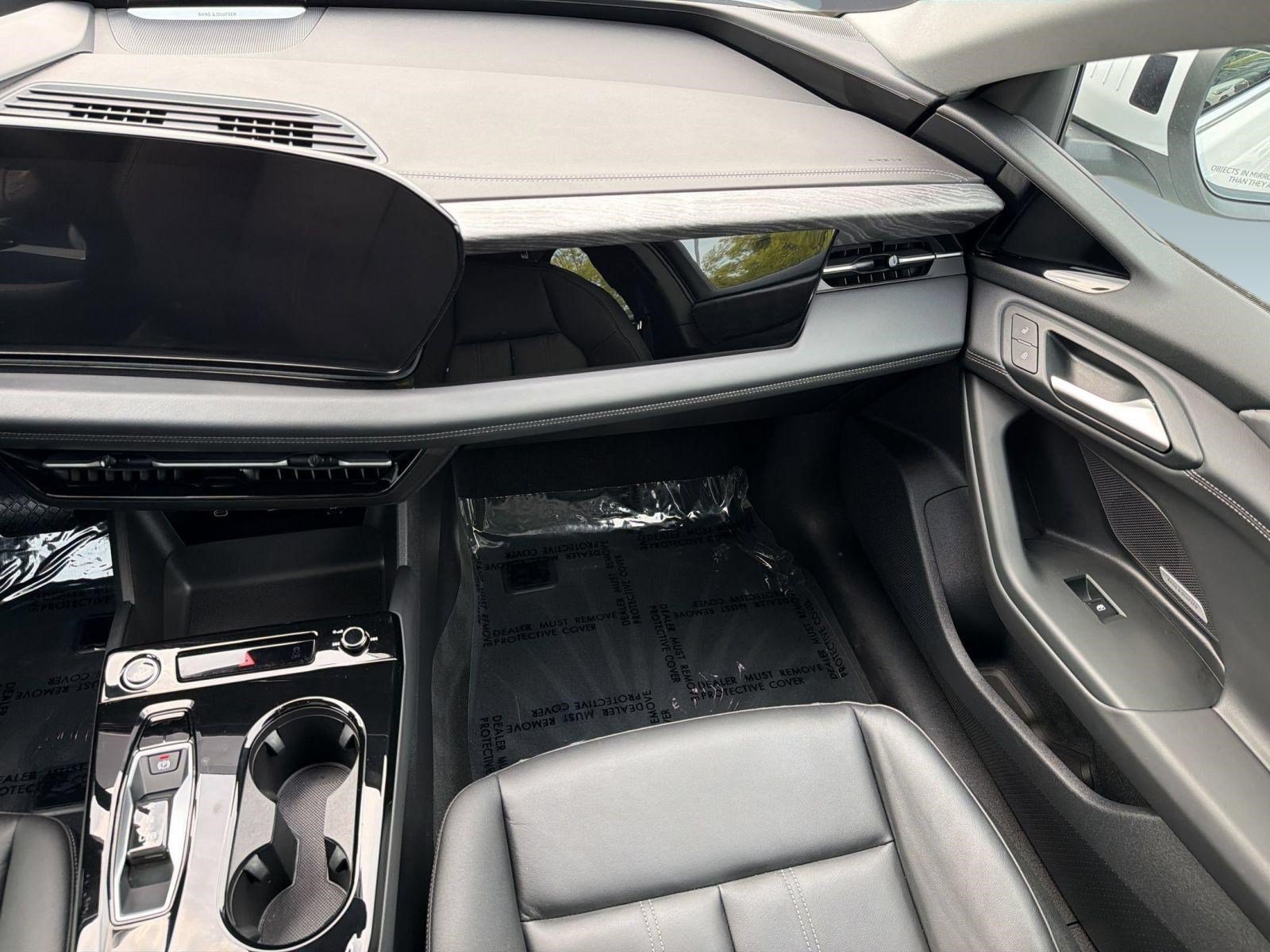 Certified 2025 Audi A6 e-tron Premium Plus w/ Premium Plus RWD image 30