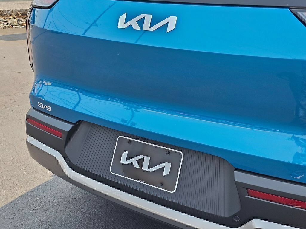 New 2026 Kia EV9 Wind AWD/4WD image 14