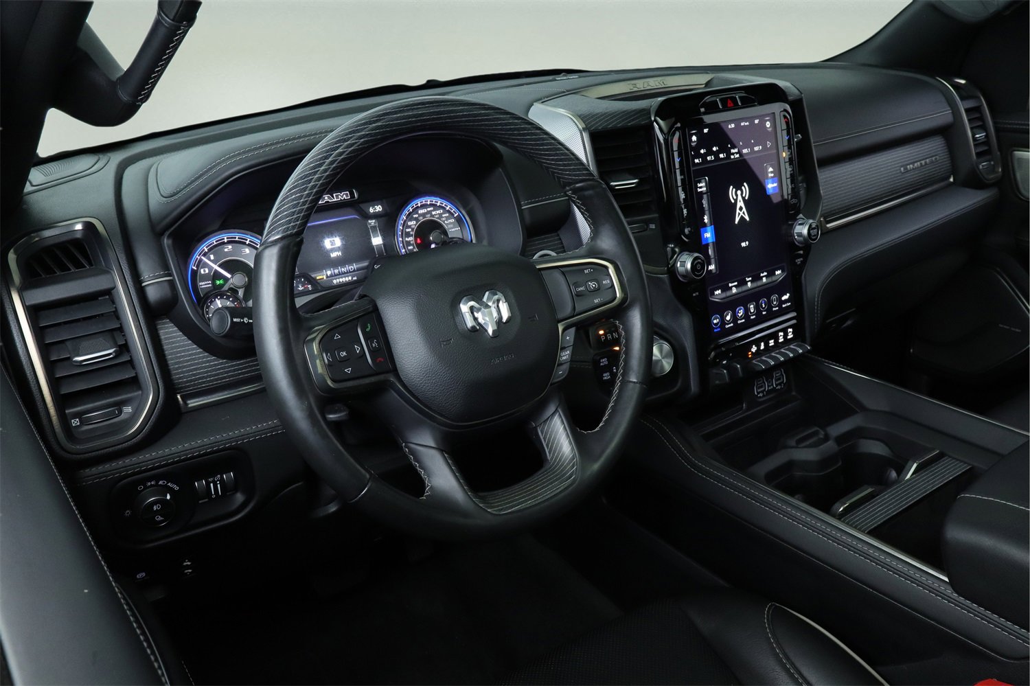 Used 2021 RAM 1500 Limited w/ Night Edition image 8