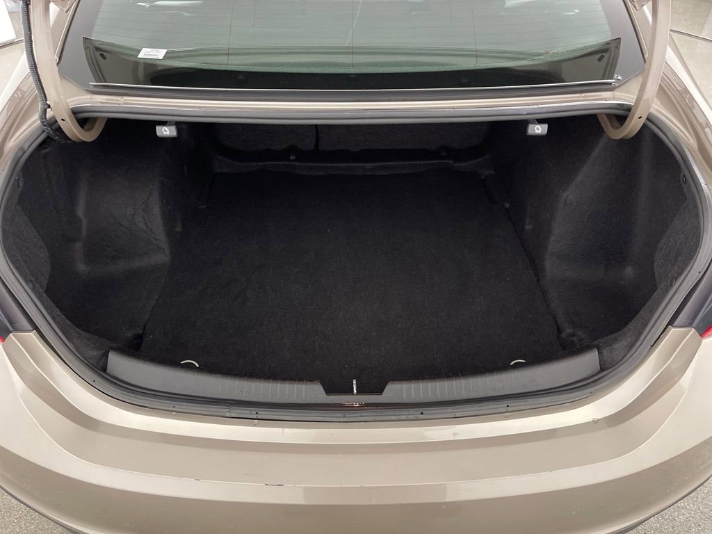 Used 2023 Chevrolet Malibu LT image 11