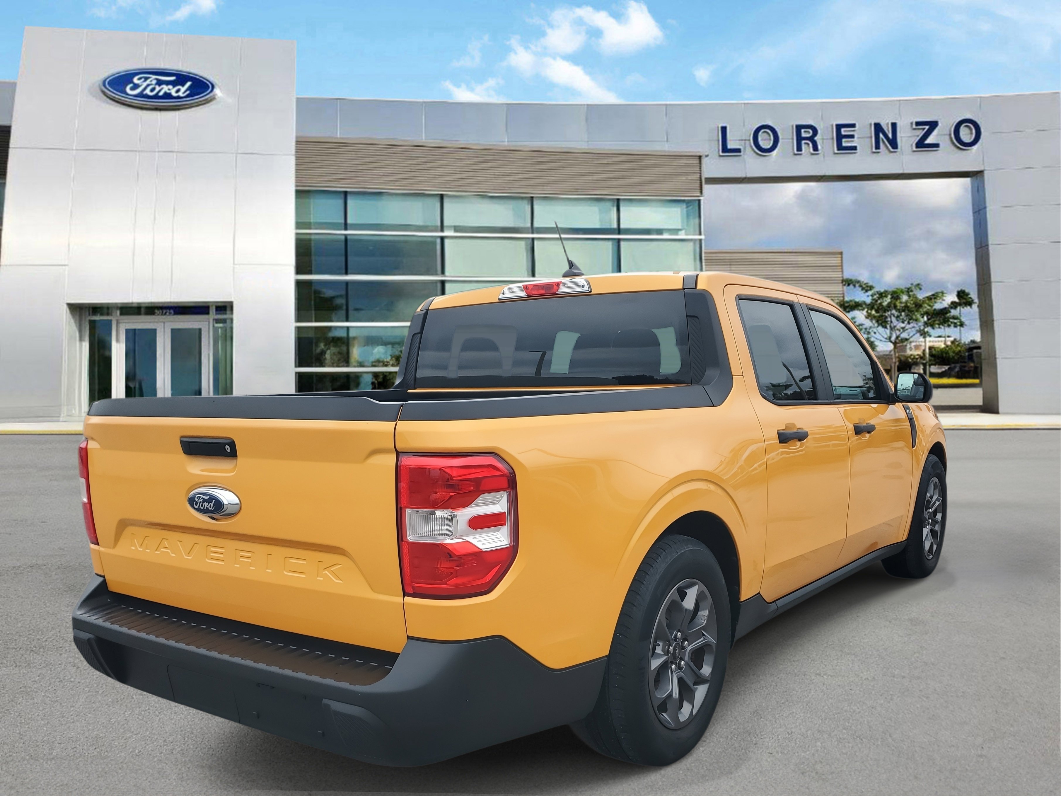 Used 2022 Ford Maverick XLT image 5
