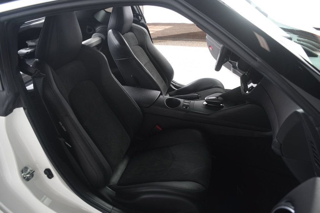 Used 2025 Nissan Z Performance w/ Floor Mat Package RWD image 31