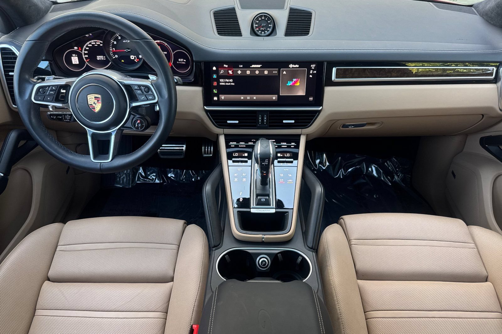 Used 2022 Porsche Cayenne GTS AWD/4WD image 13