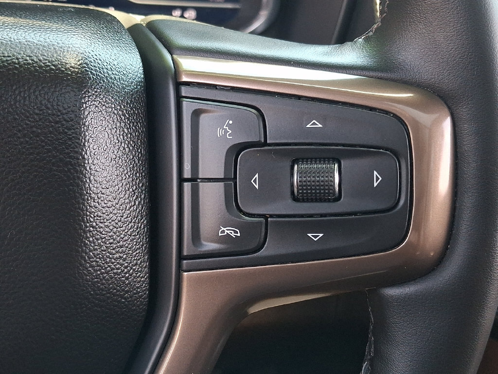 Used 2024 Chevrolet Tahoe High Country w/ Premium Package 2 AWD/4WD image 26