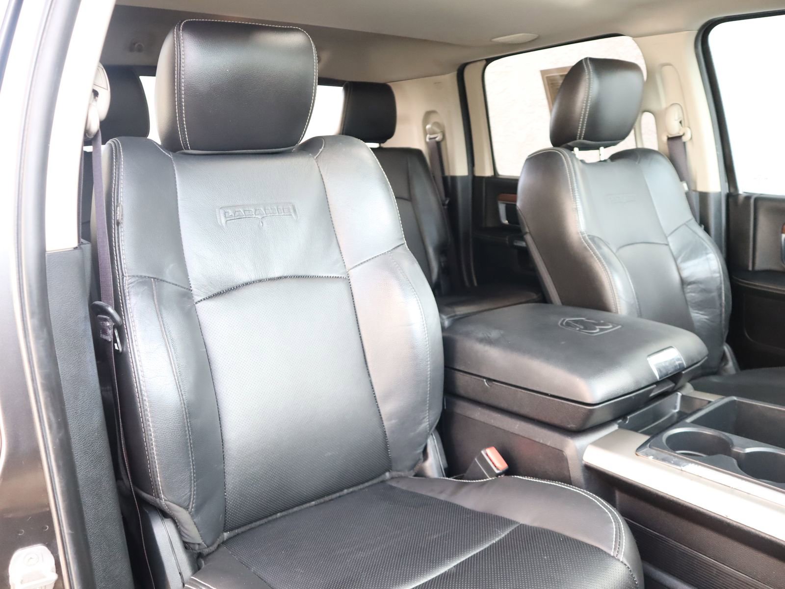 Used 2014 RAM 2500 Laramie w/ Cold Weather Group image 56