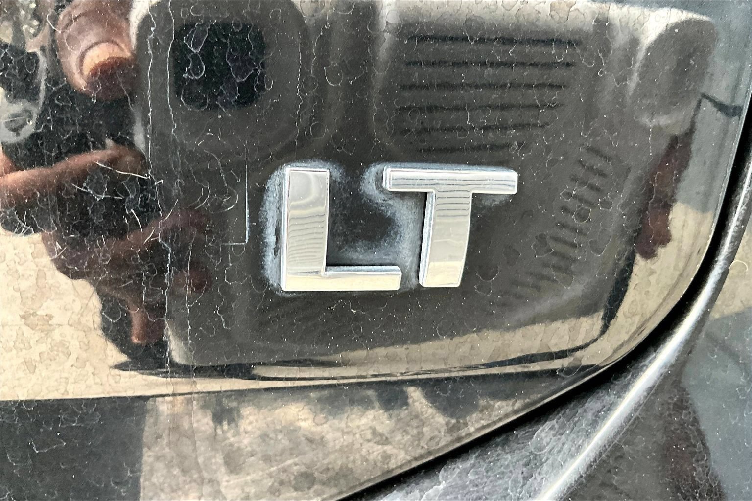 Used 2020 Chevrolet Equinox LT FWD image 23