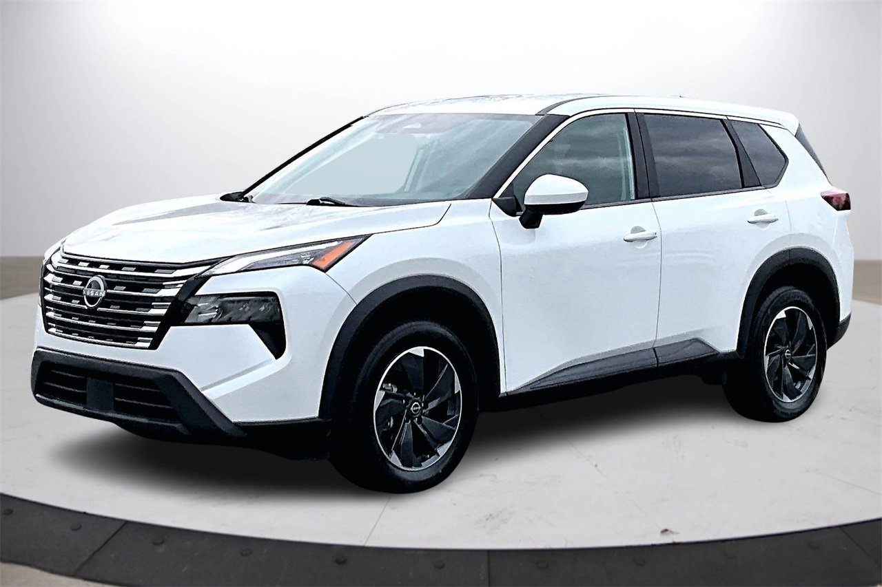 Used 2024 Nissan Rogue SV image 4