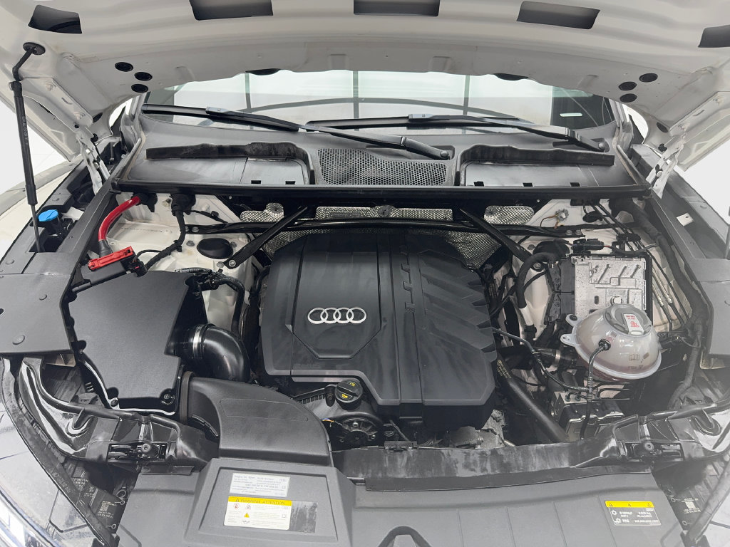 Used 2023 Audi Q5 2.0T Premium w/ Convenience Package AWD/4WD image 18