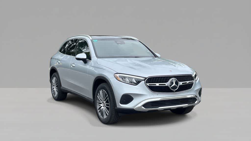 Used 2026 Mercedes-Benz GLC 300 4MATIC image 1