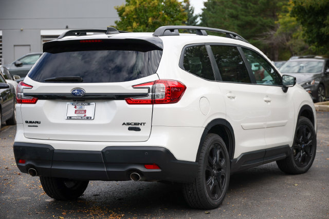 Used 2023 Subaru Ascent Onyx Edition AWD/4WD image 2