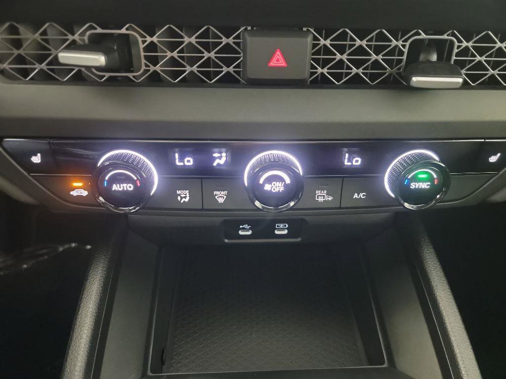 Used 2025 Honda Accord SE image 32