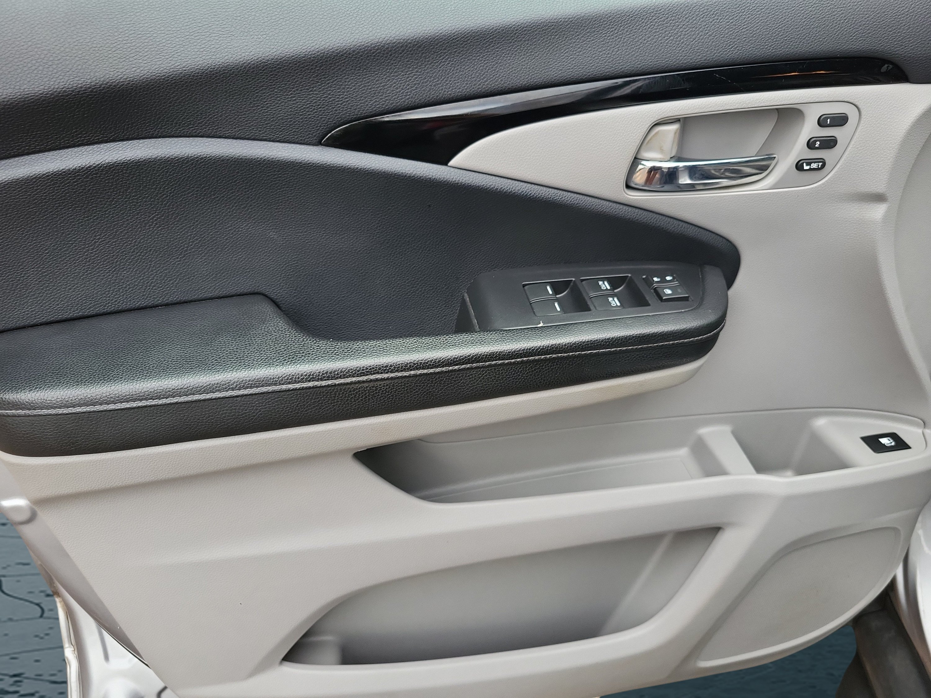 Used 2018 Honda Ridgeline RTL-E image 28