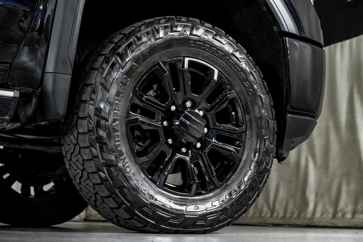 Used 2022 GMC Sierra 2500 Denali w/ Denali Black Diamond Edition AWD/4WD image 56