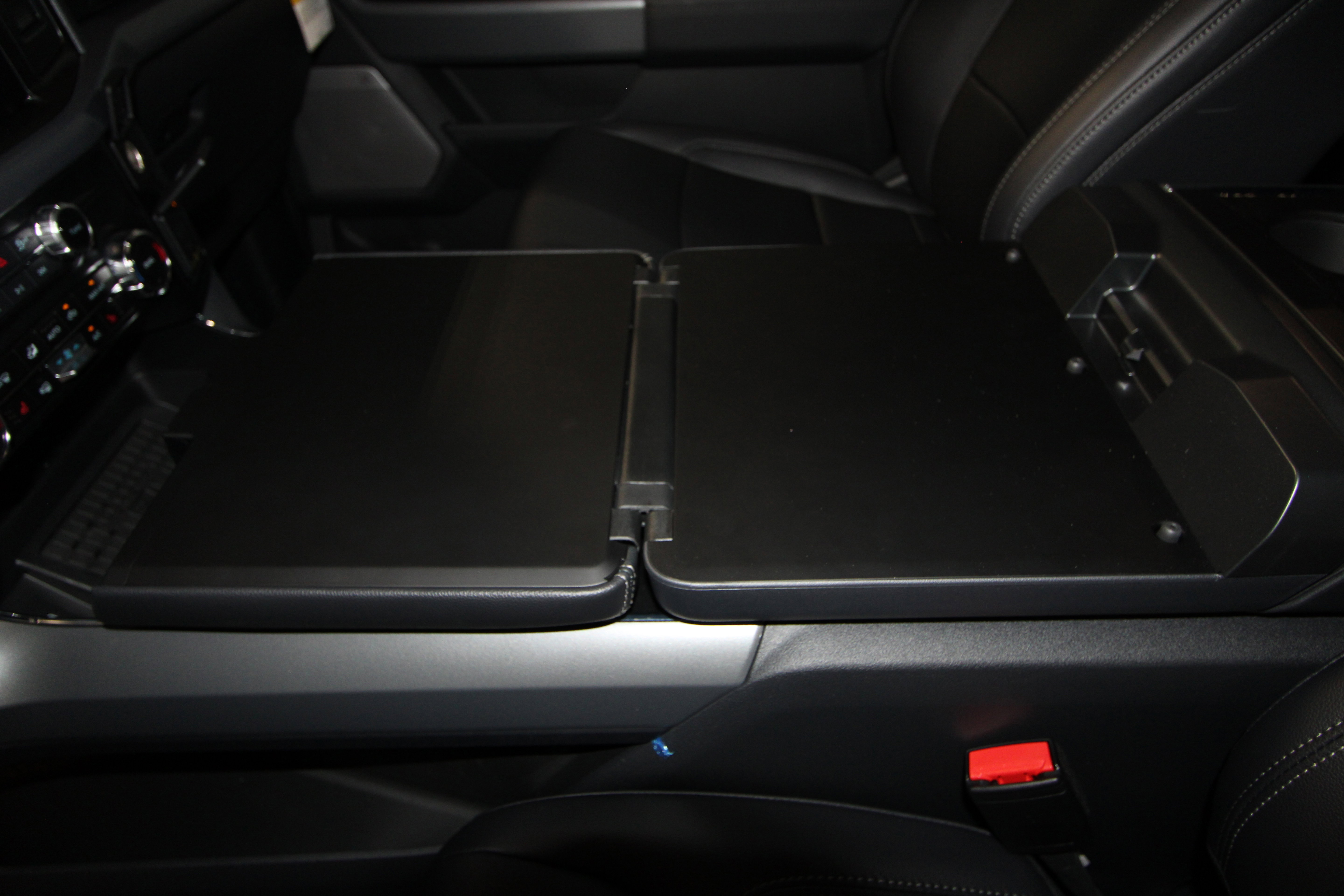 New 2025 Ford F150 XLT w/ Equipment Group 303A High image 20