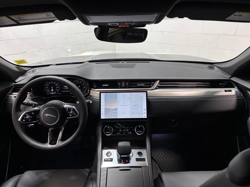 New 2026 Jaguar F-PACE R-Dynamic S image 36