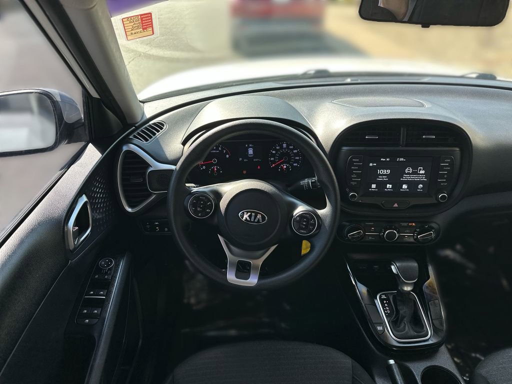 Used 2020 Kia Soul S image 11