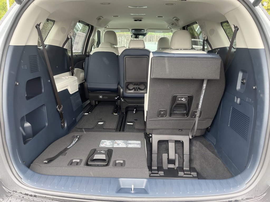 New 2026 Kia Carnival EX image 30
