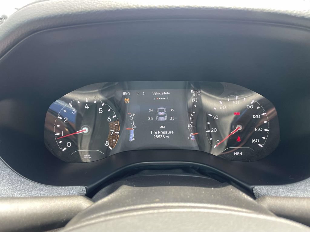 Used 2024 Jeep Compass Latitude AWD/4WD image 21