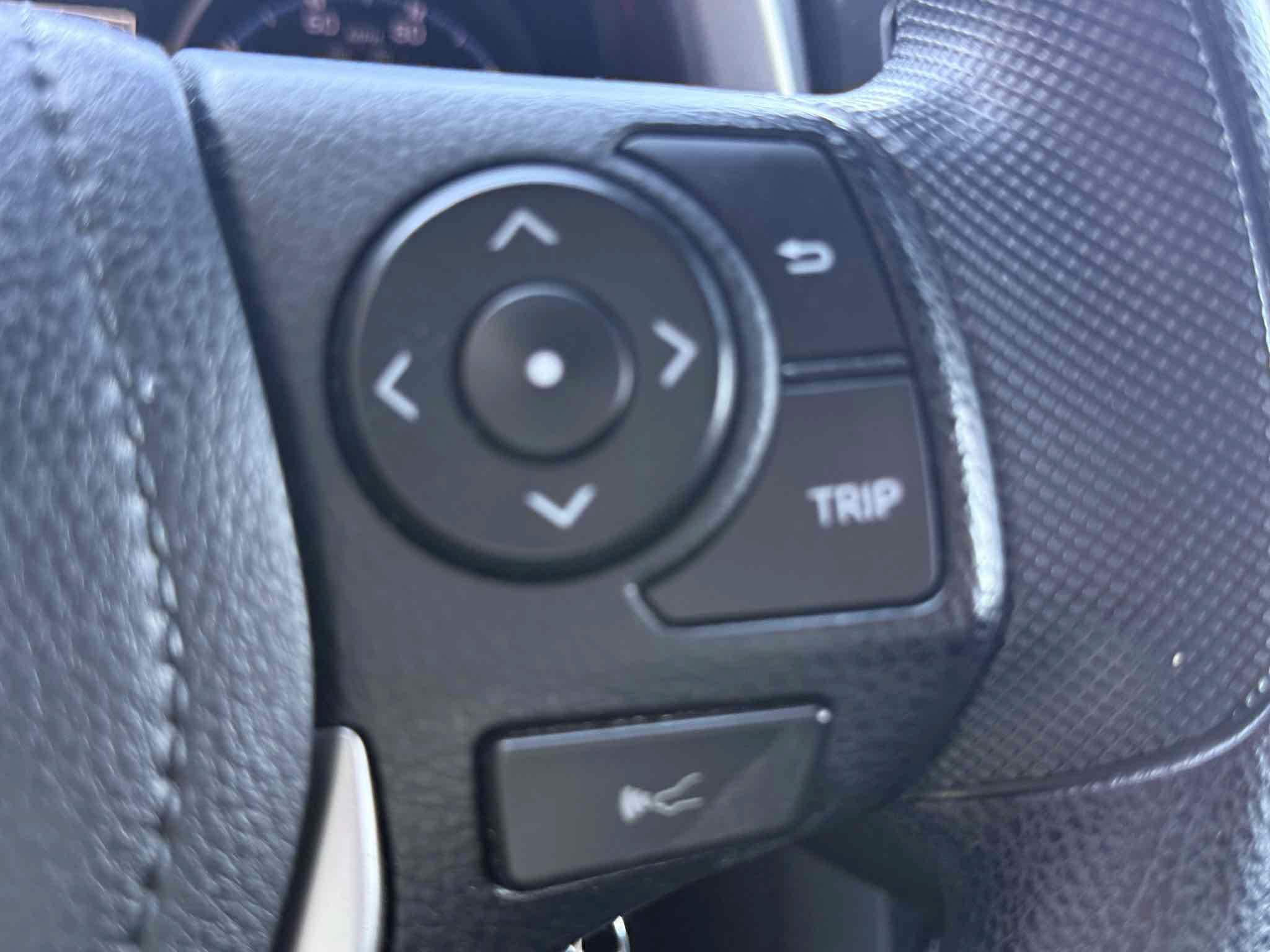 Used 2018 Toyota RAV4 LE w/ All Weather Liner Package FWD image 34