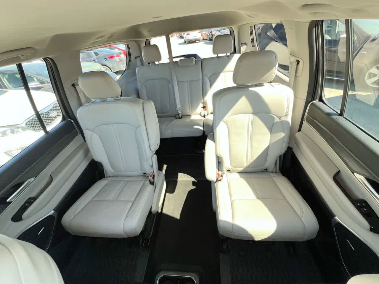 Used 2024 Jeep Wagoneer Series III AWD/4WD image 23