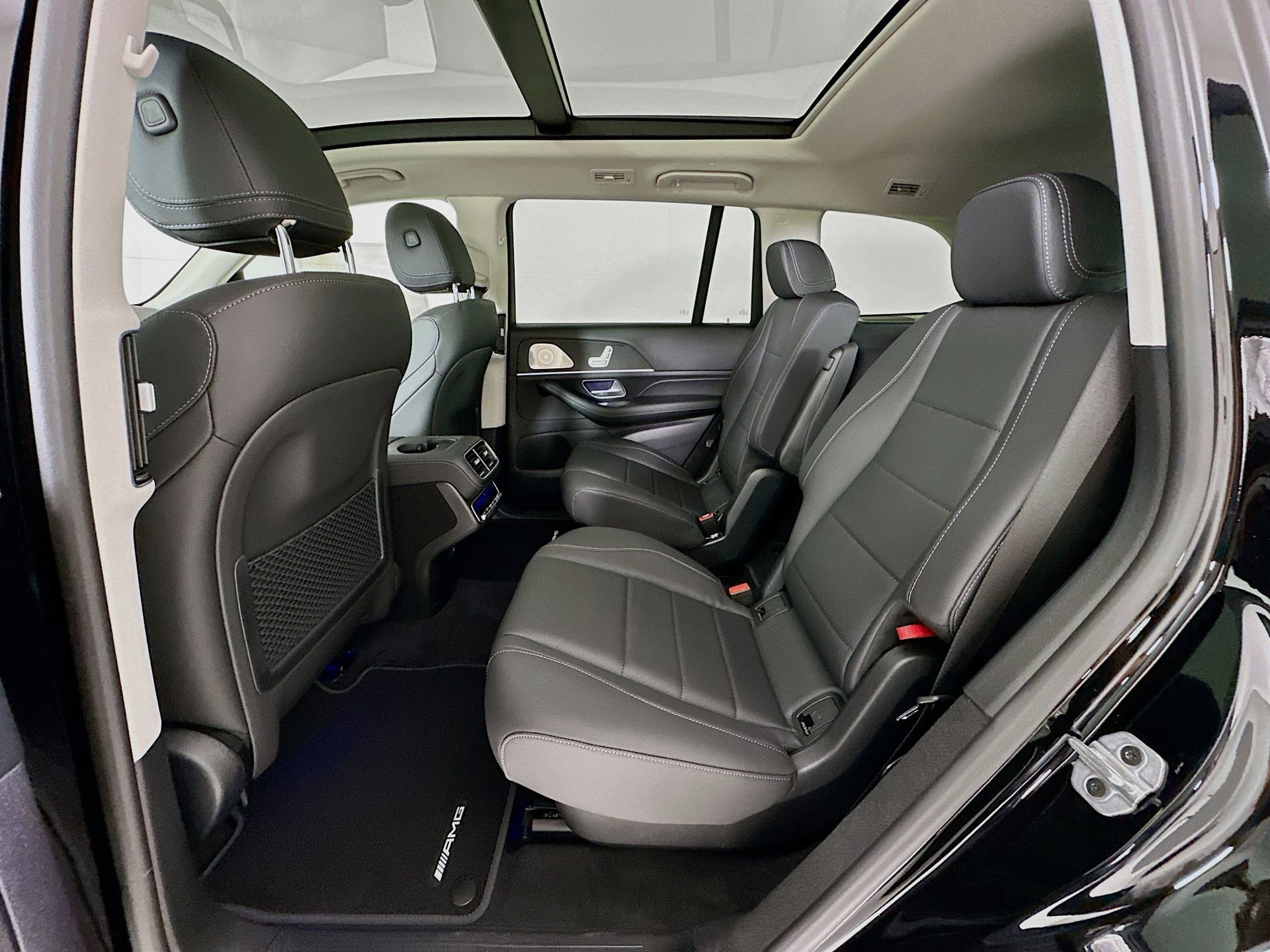 New 2026 Mercedes-Benz GLS 450 4MATIC image 27