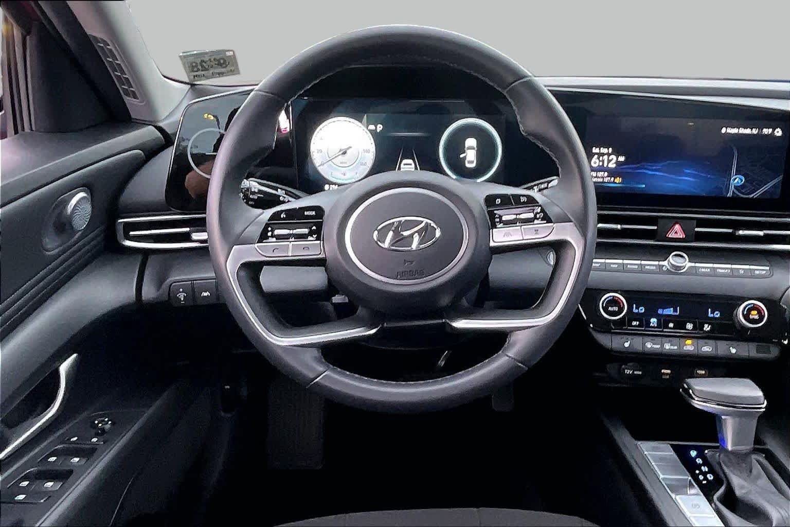 Used 2023 Hyundai Elantra SEL w/ Convenience Package FWD image 6