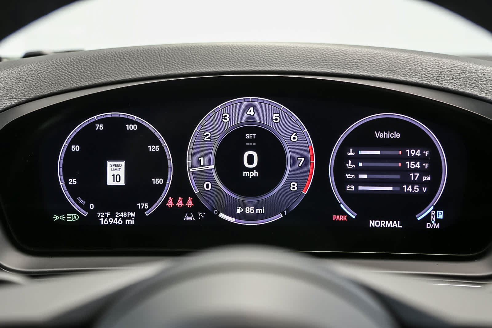 Certified 2024 Porsche Cayenne AWD/4WD image 28