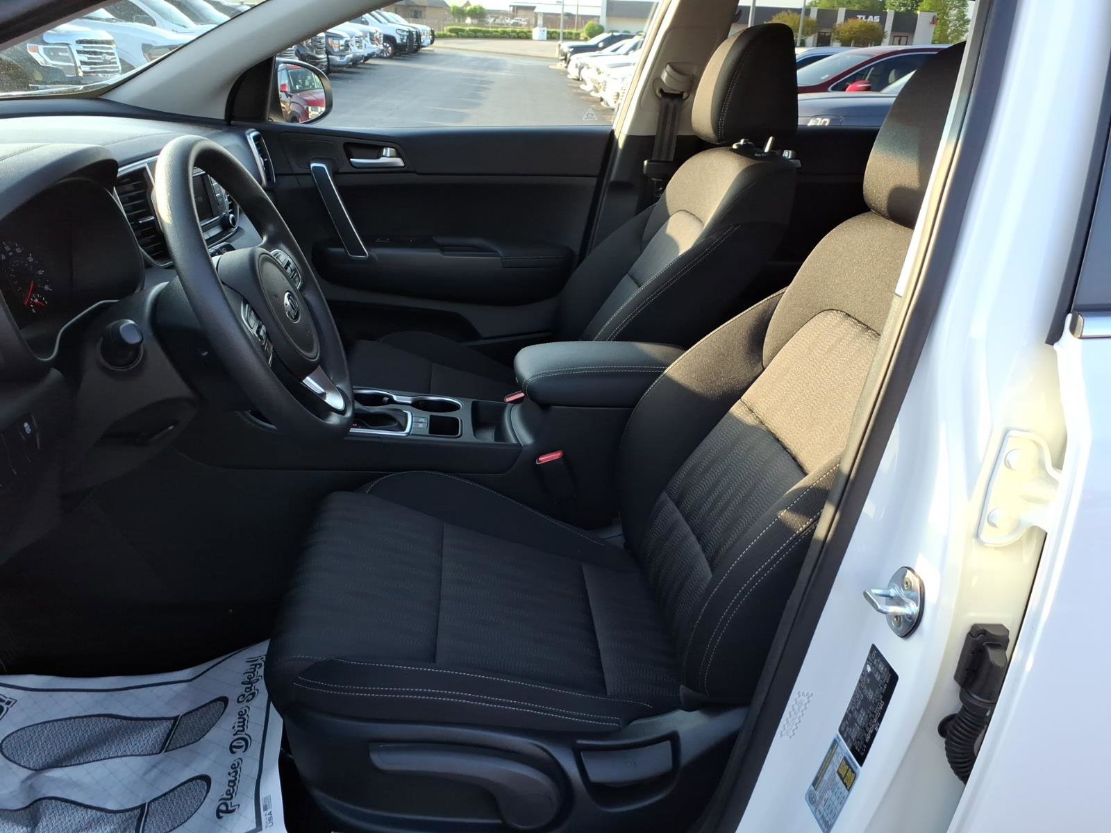 Used 2017 Kia Sportage LX w/ Option Group 012 image 14