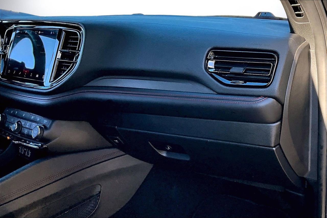 Used 2024 Dodge Durango GT image 21