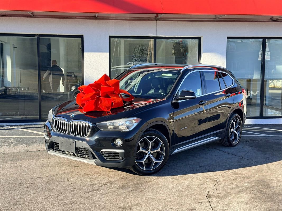 Used 2017 BMW X1 sDrive28i FWD image 1