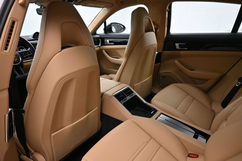 Certified 2023 Porsche Panamera 4S AWD/4WD image 8
