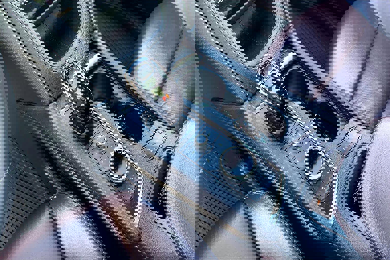 Used 2023 Cadillac XT6 Premium Luxury image 15