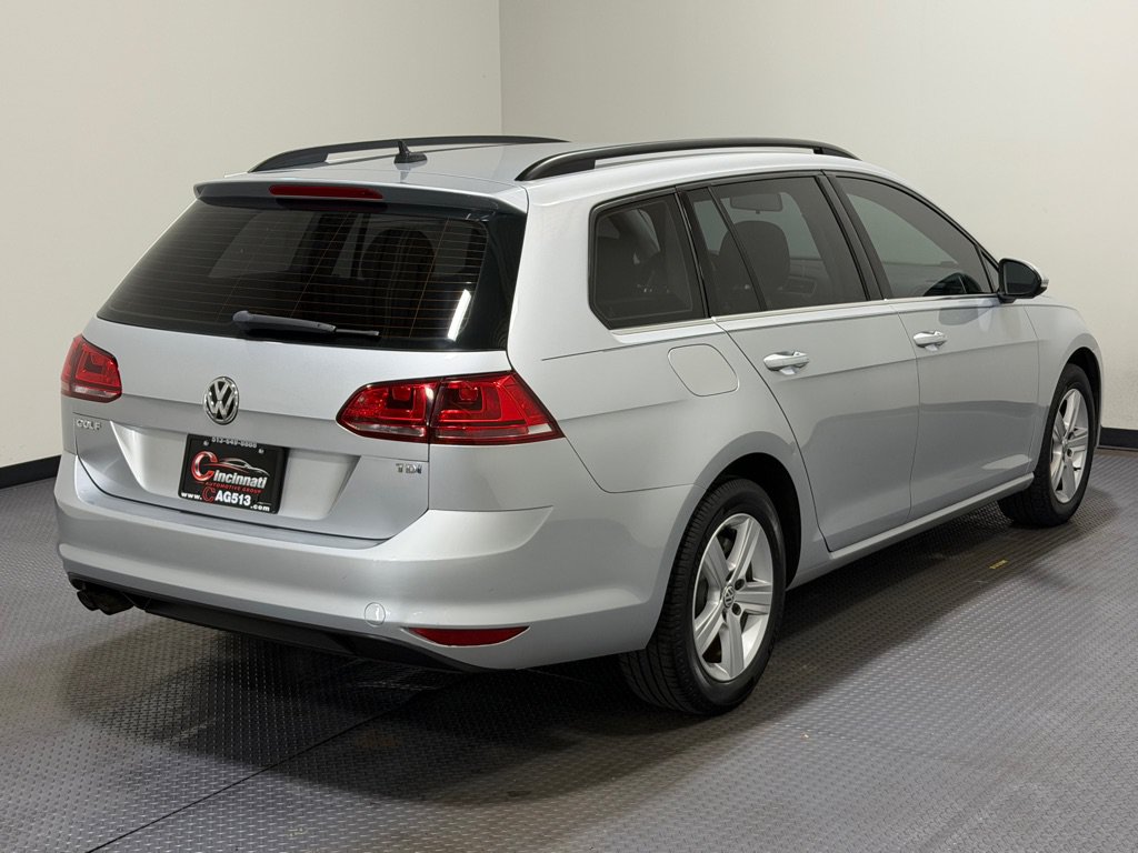 Used 2015 Volkswagen Golf TDI S FWD image 5