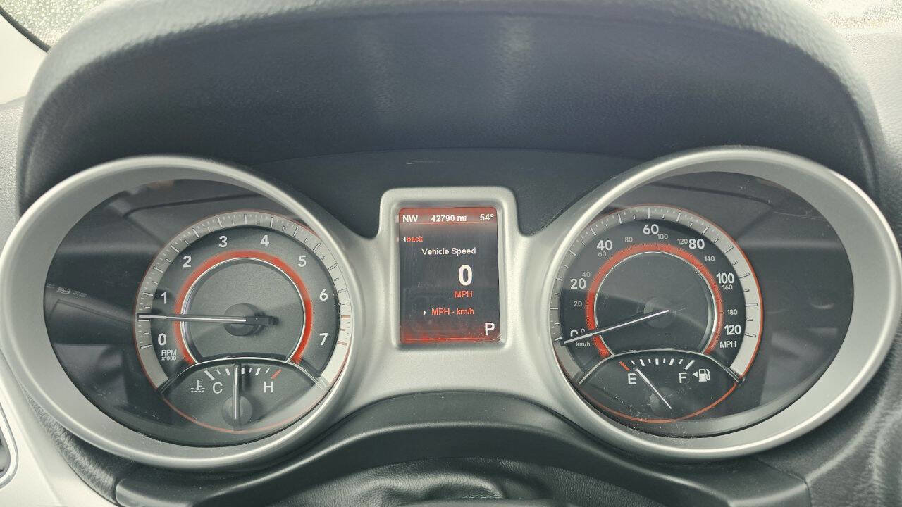 Used 2012 Dodge Journey SXT w/ Popular Equipment Group FWD image 31