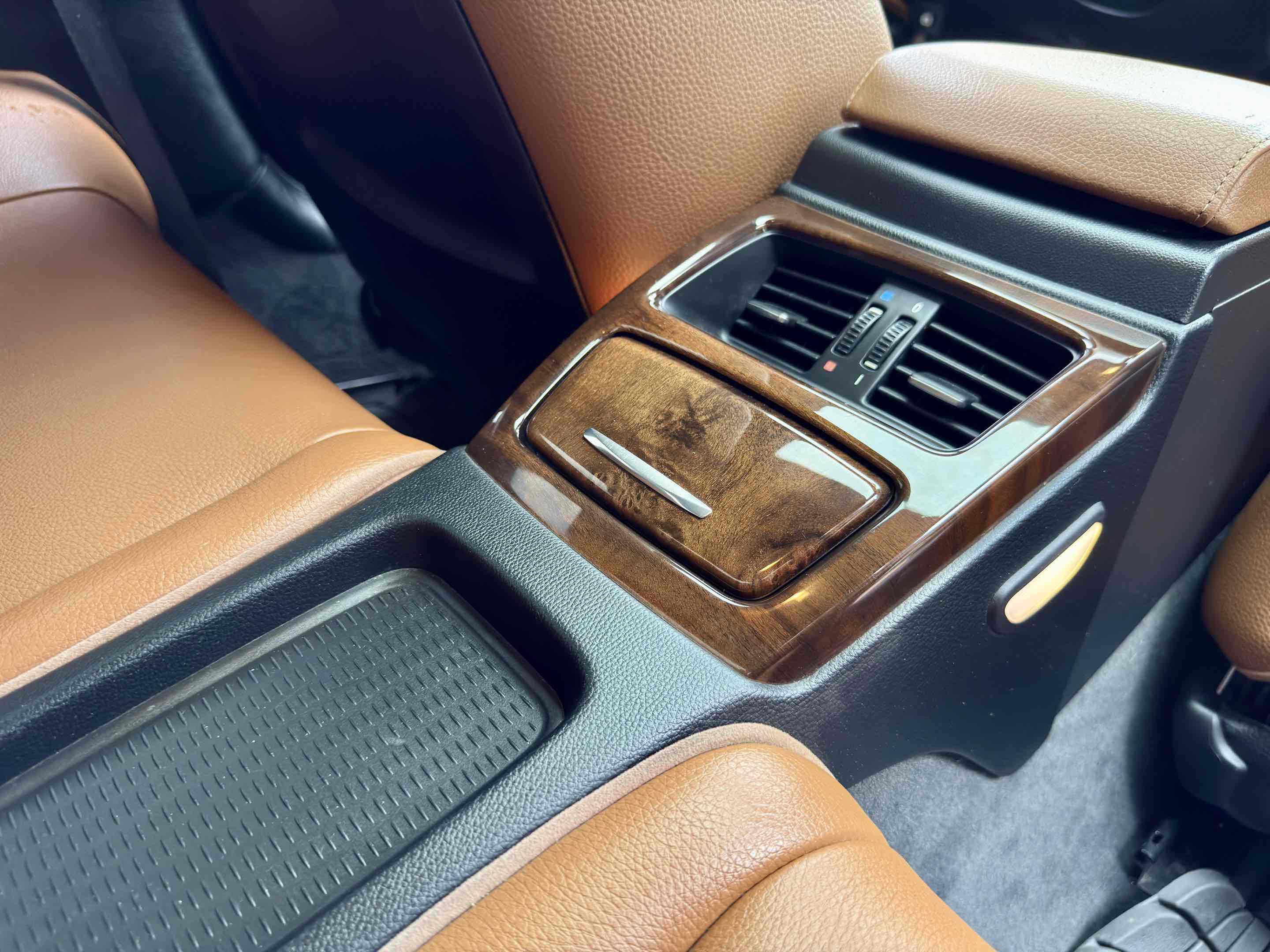 Used 2011 BMW 328i xDrive Coupe image 57