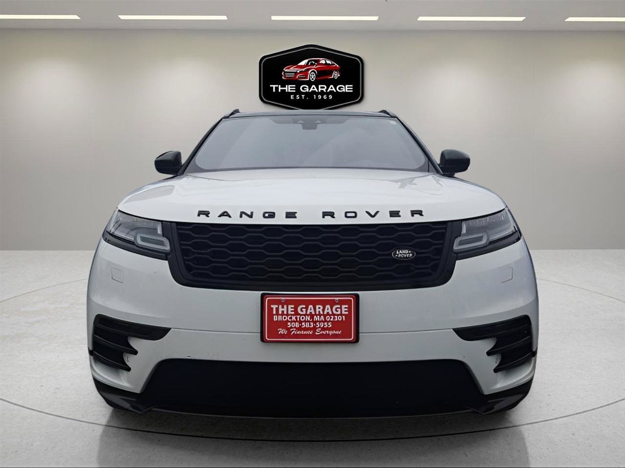 Used 2020 Land Rover Range Rover Velar R-Dynamic S AWD/4WD image 2