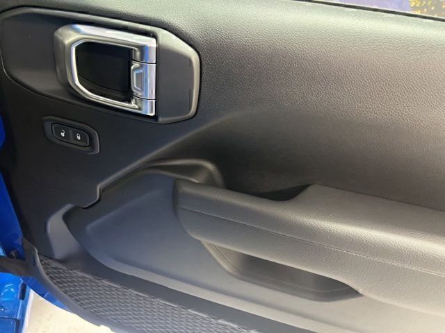 New 2025 Jeep Gladiator Sport AWD/4WD image 17