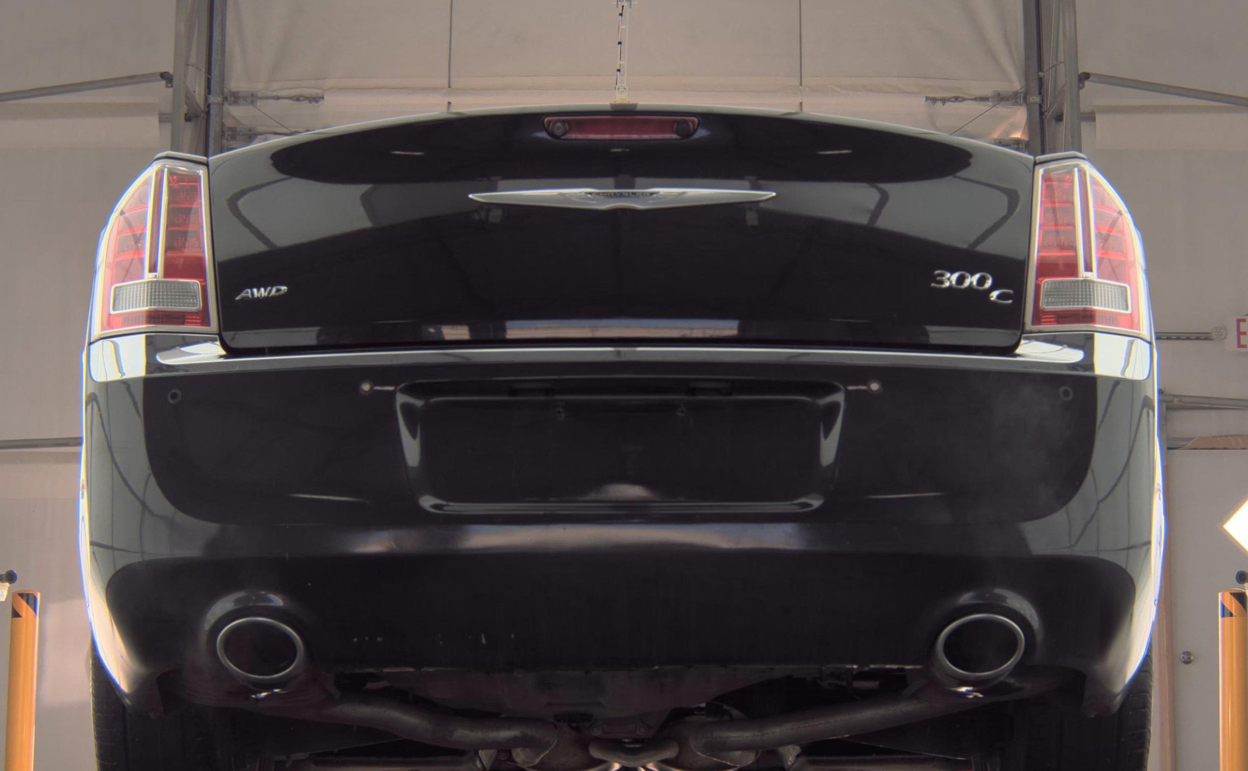 Used 2013 Chrysler 300 C w/ Harman Kardon Audio Group image 4