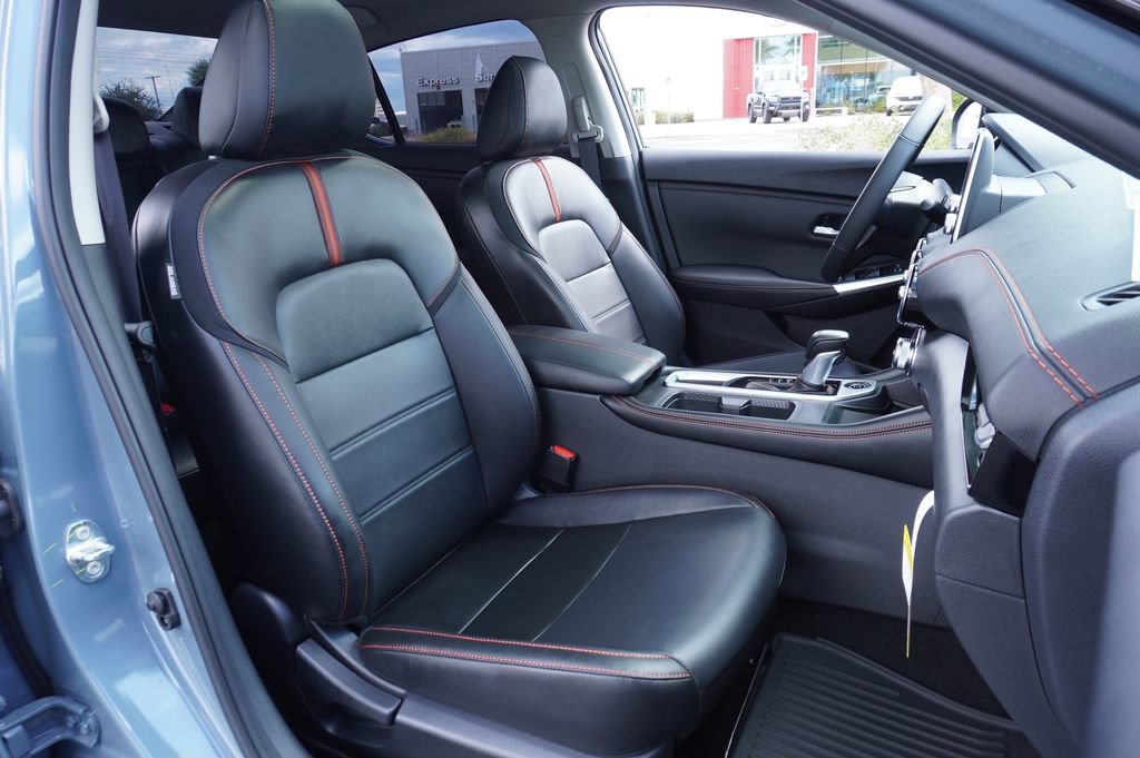 Certified 2025 Nissan Sentra SR w/ SR Premium Package FWD image 12