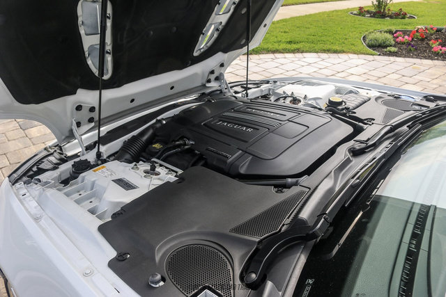 Used 2013 Jaguar XKR R-S RWD image 28