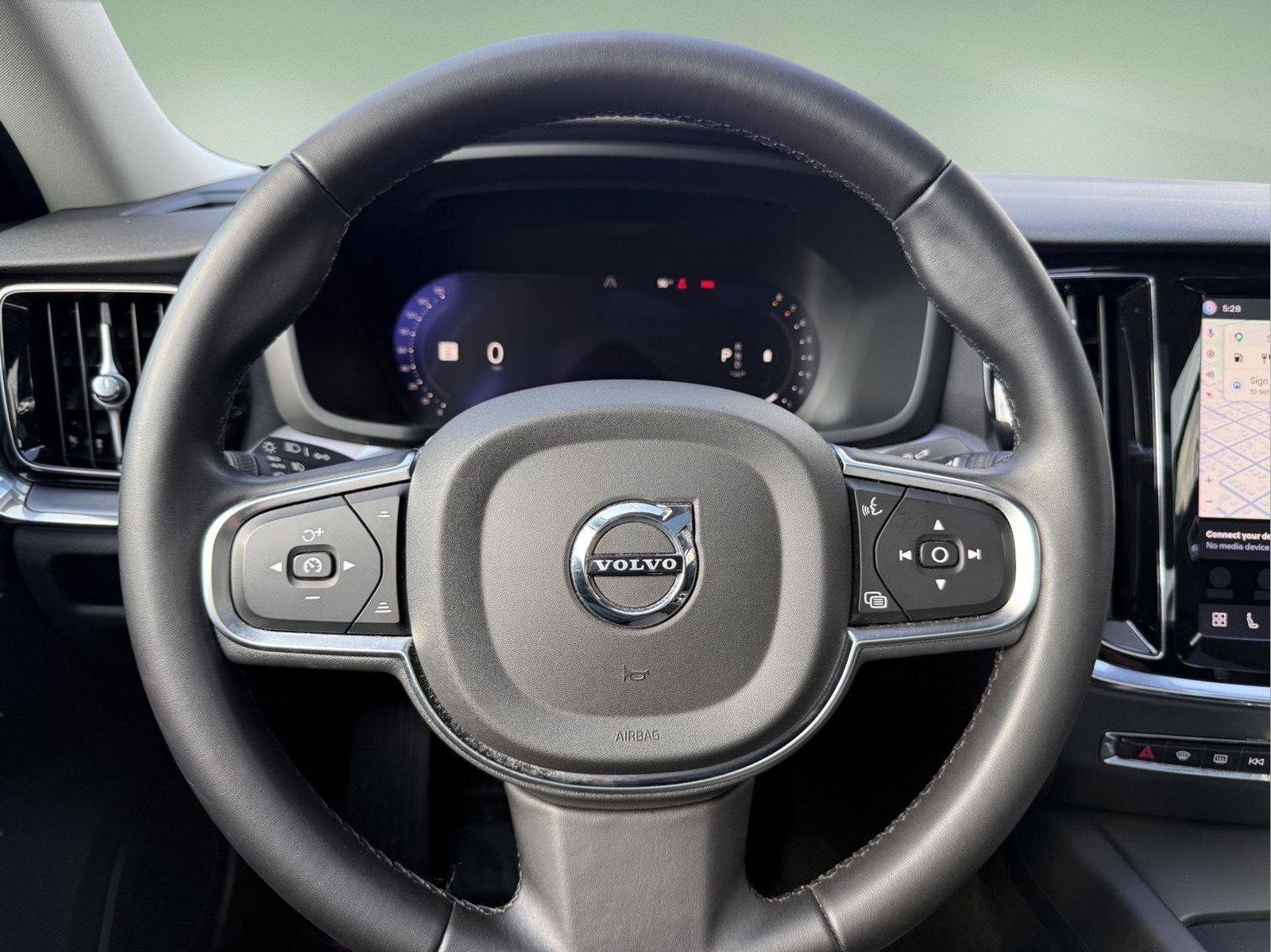 Used 2024 Volvo S60 B5 Core FWD image 6