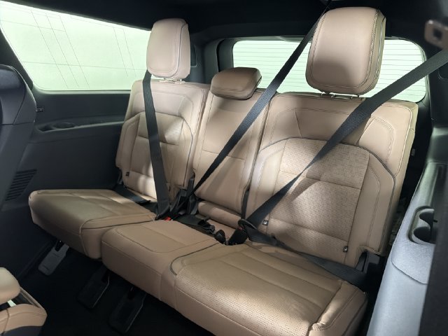 New 2027 Lincoln Navigator L Black Label AWD/4WD image 23