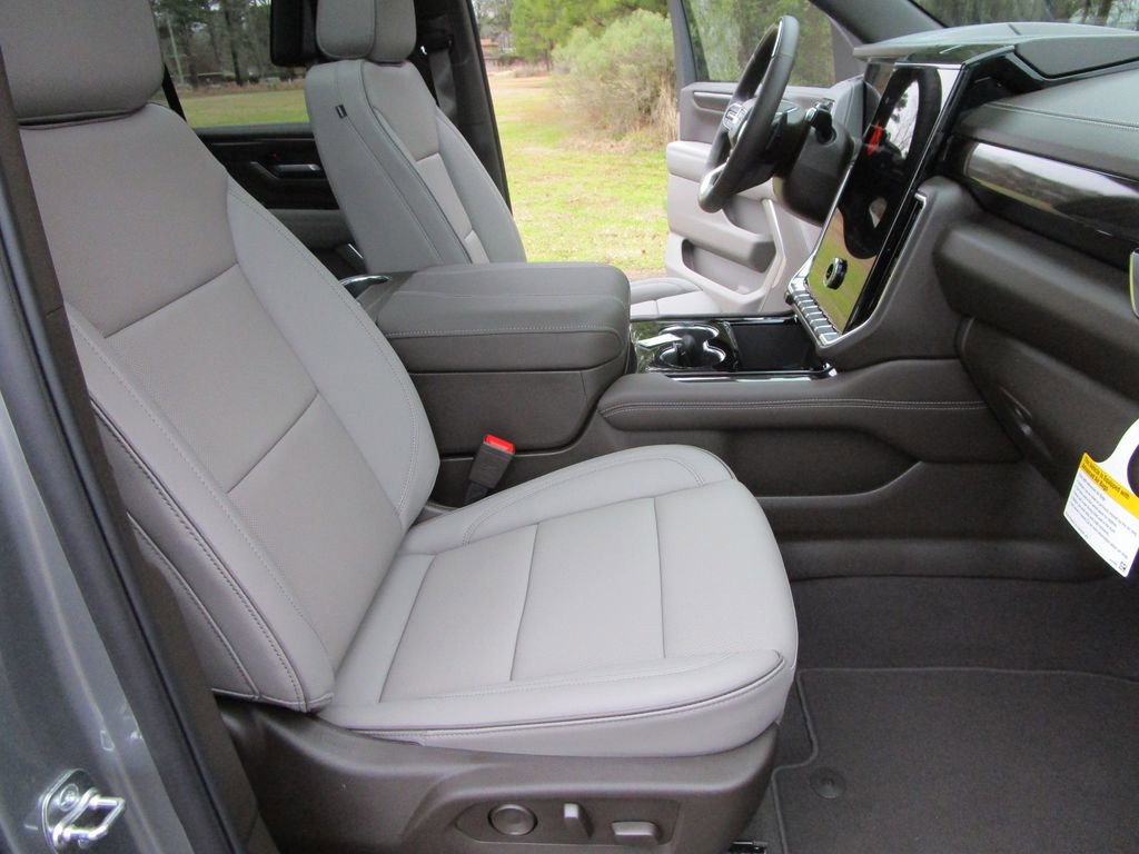 New 2026 GMC Yukon Elevation w/ Elevation Premium Package image 30